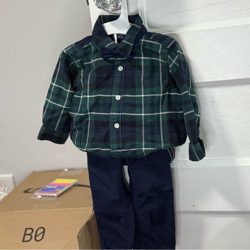 The children’s place Green Plaid Button-Up Shirt and Navy Pants Set